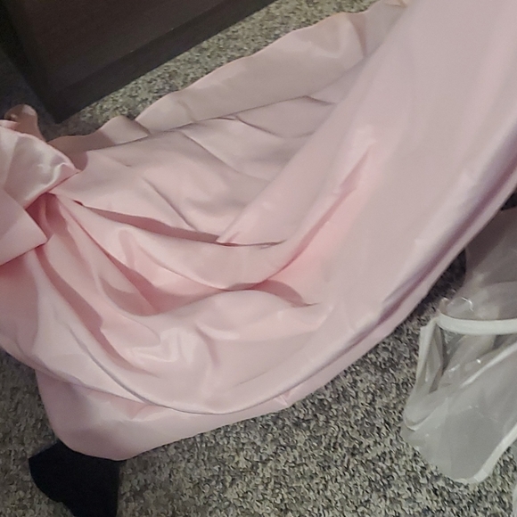 Dress - Picture 3 of 4